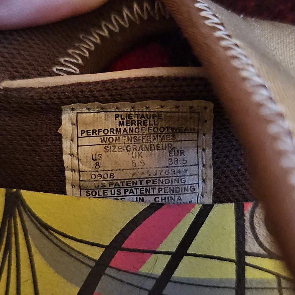 Merrell Slip-on Shoes EUC - Picture 4 of 4